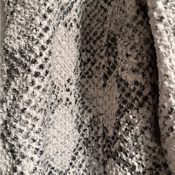 Ruby Rd. Women's Black and White Textured Blazer - Picture 3 of 8